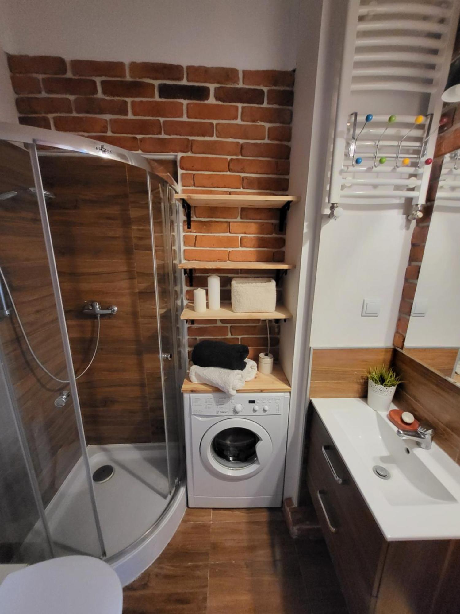 Albatros Black Apartament *